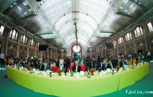 点点网页版入口官网圆满承办3600人英国研讨会